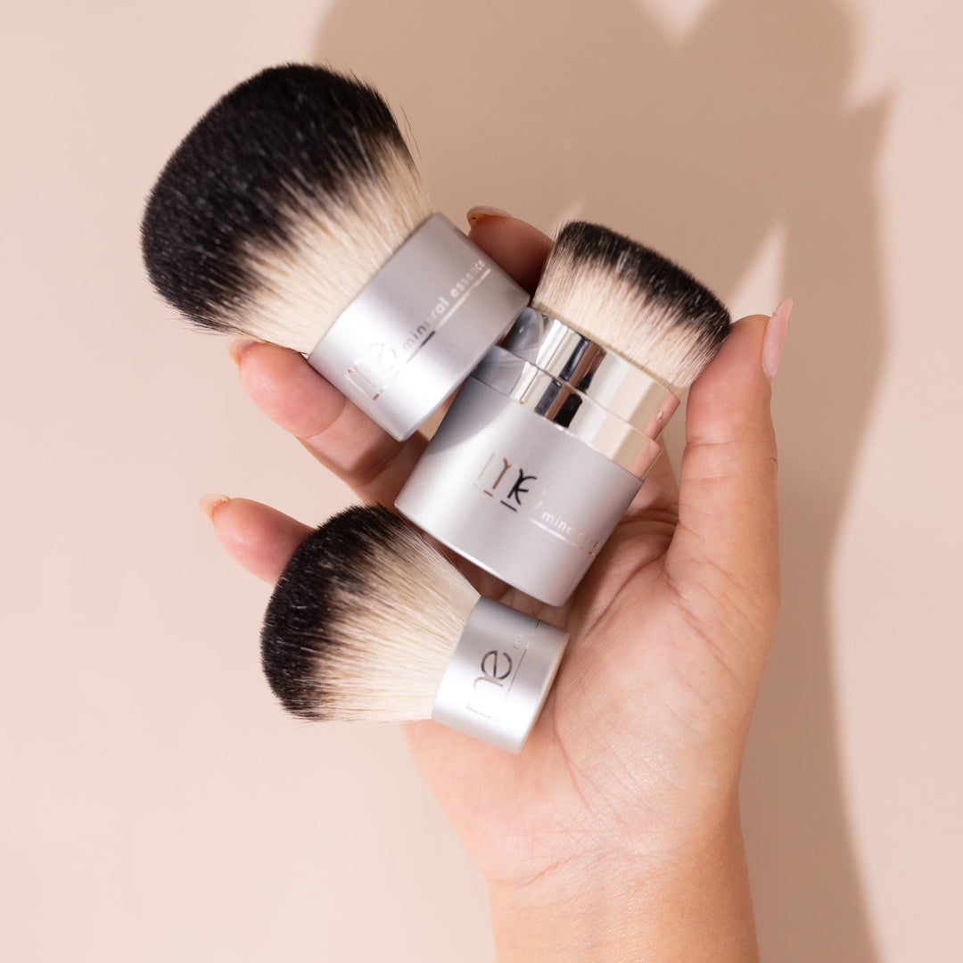 Retractable Kabuki - Brush