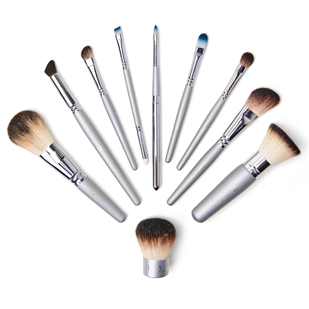 Angled Eye Contour  Brush